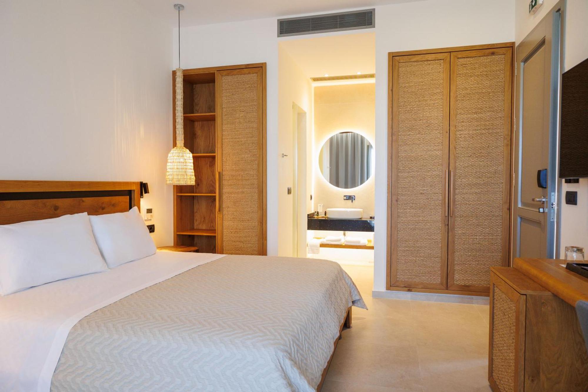 Kouros Blanc Resort & Suites Pounda Værelse billede